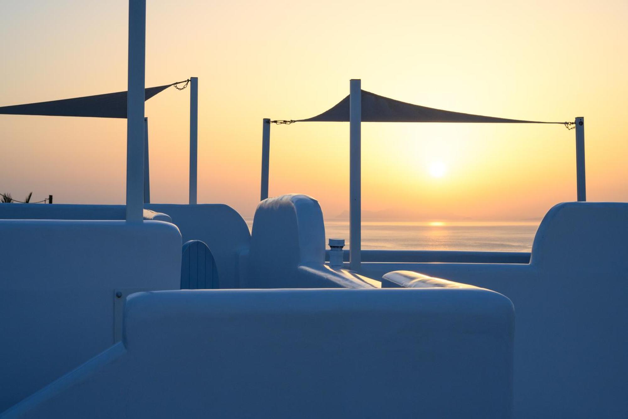 Sole D'Oro Luxury Suites 伊亚 外观 照片