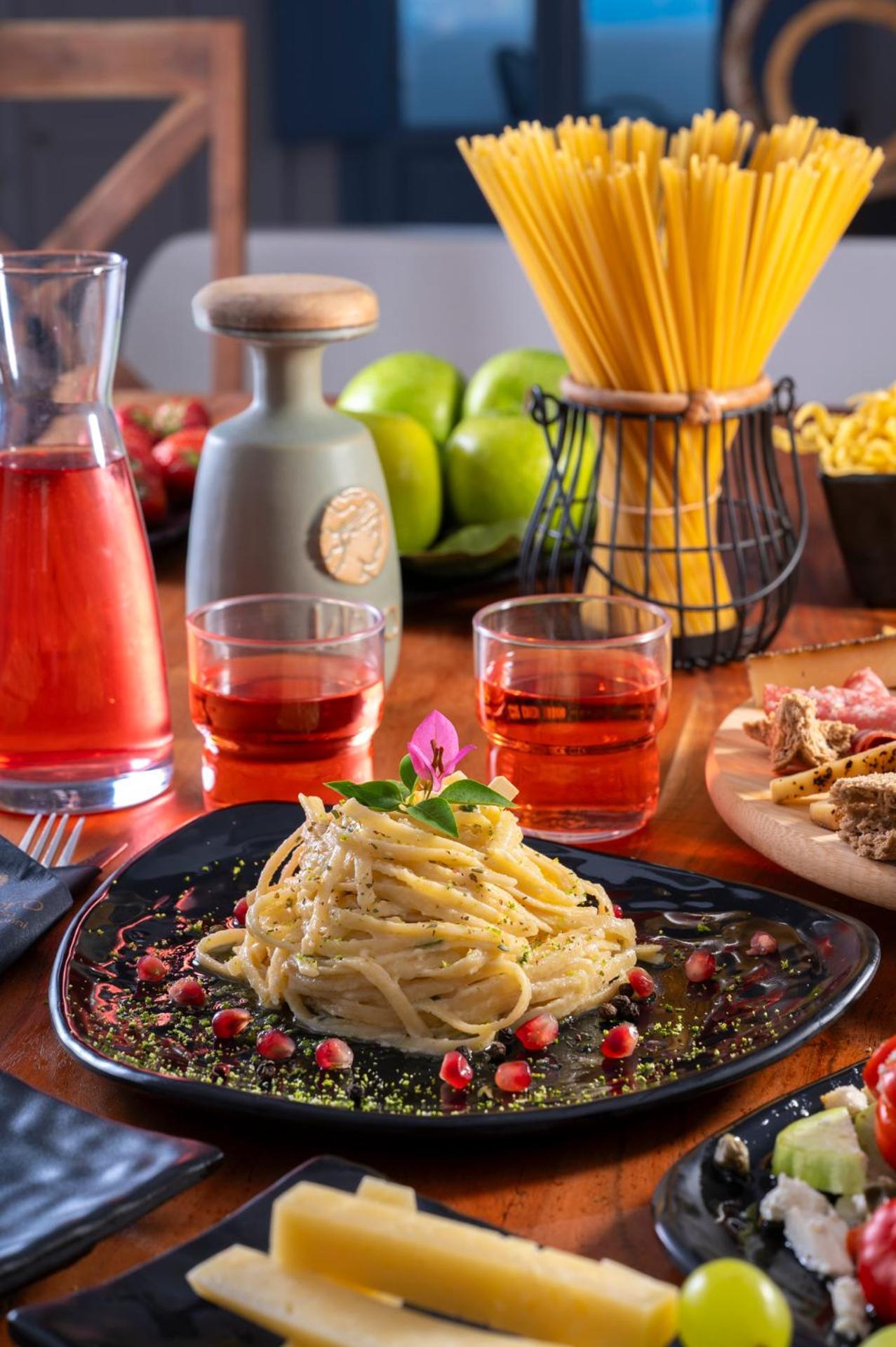 Sole D'Oro Luxury Suites 伊亚 外观 照片